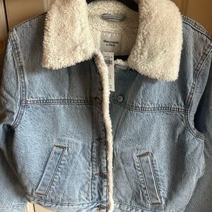 NWT Abercrombie & Fitch denim jacket